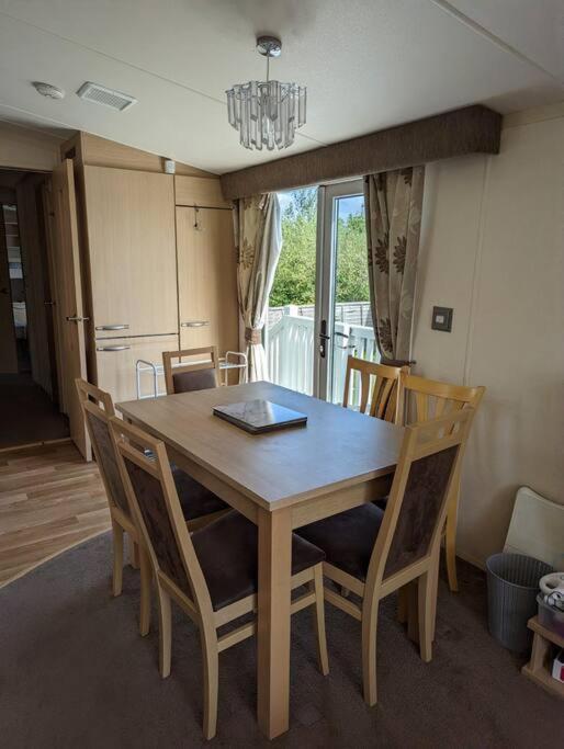 6 Berth Holiday Home On Ocean Edge Near Morecambe Heysham Bagian luar foto