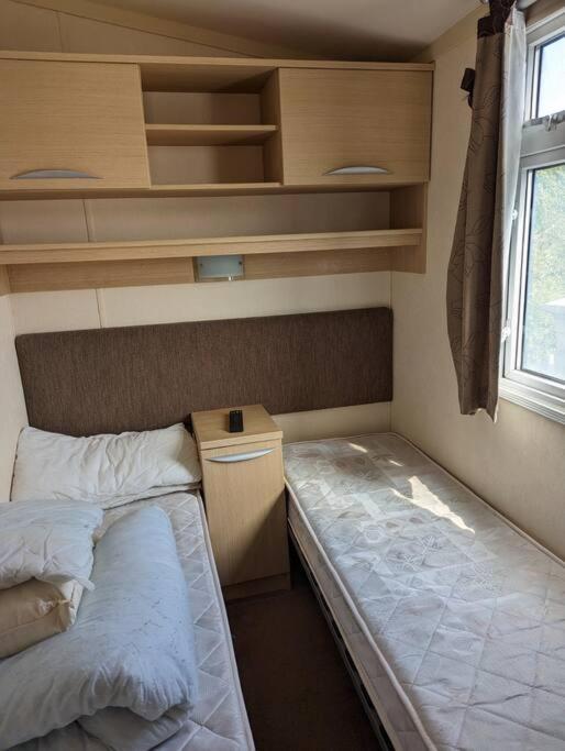 6 Berth Holiday Home On Ocean Edge Near Morecambe Heysham Bagian luar foto