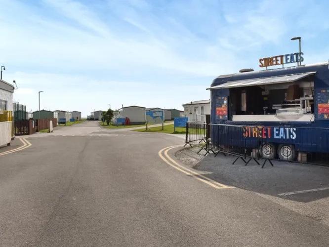 6 Berth Holiday Home On Ocean Edge Near Morecambe Heysham Bagian luar foto